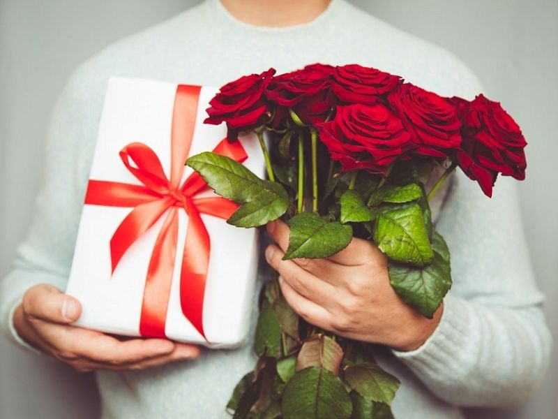 Những Điều Cần Tránh Khi Viết Lời Nhắn Tặng Quà