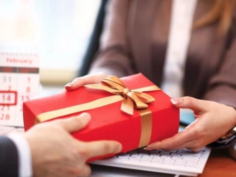 Những Câu Nói Hay Khi Tặng Quà Cho Người Yêu: Lãng Mạn Nhất