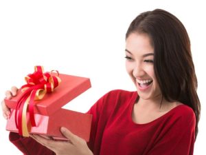 Quà Lưu Niệm Để Tặng Sinh Viên Gây Ấn Tượng Khó Quên