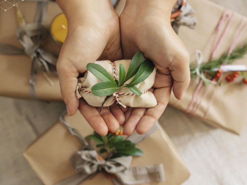 Gợi ý tặng quà gì cho người yêu khi đi xa Gợi ý tặng quà gì cho người yêu khi đi xa