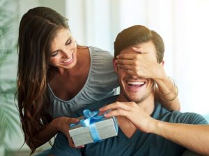 Gợi ý món quà ý nghĩa tặng ông xã không cần dịp