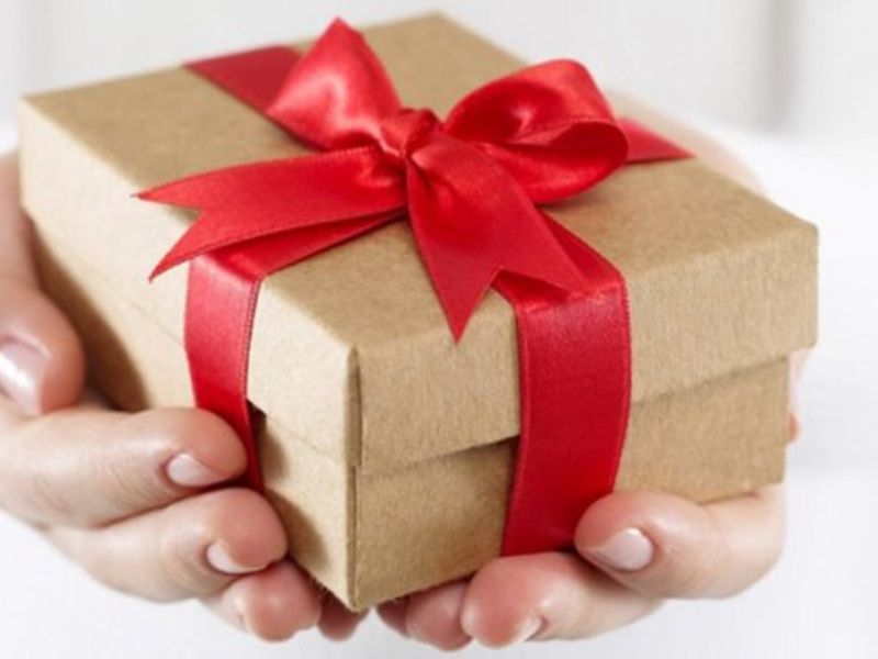 Gợi Ý Những Món Quà Cuối Năm Theo Đối Tượng