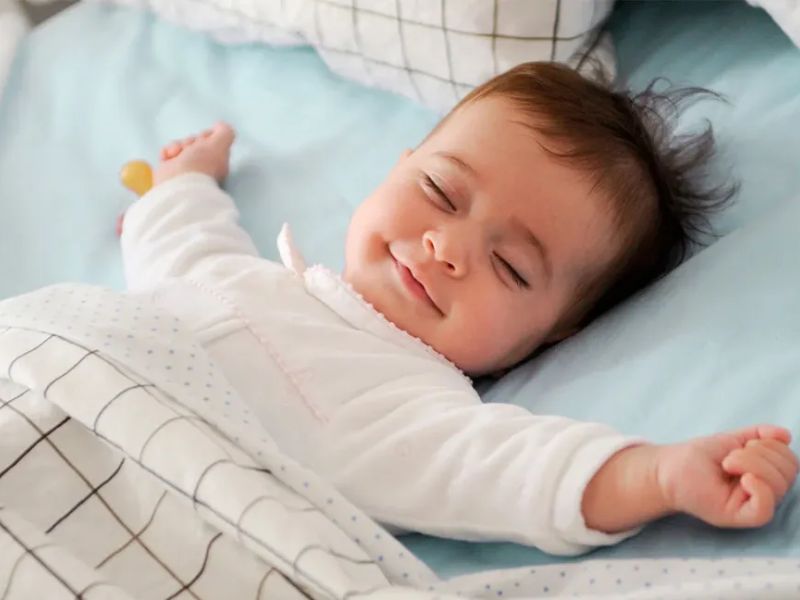 Top Những Món Quà Tặng Cho Bé Trai Sơ Sinh Phổ Biến Nhất