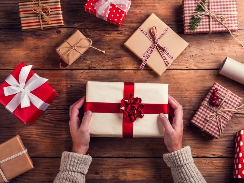 15 Gợi Ý Quà Tặng Cho Người Thích Du Lịch