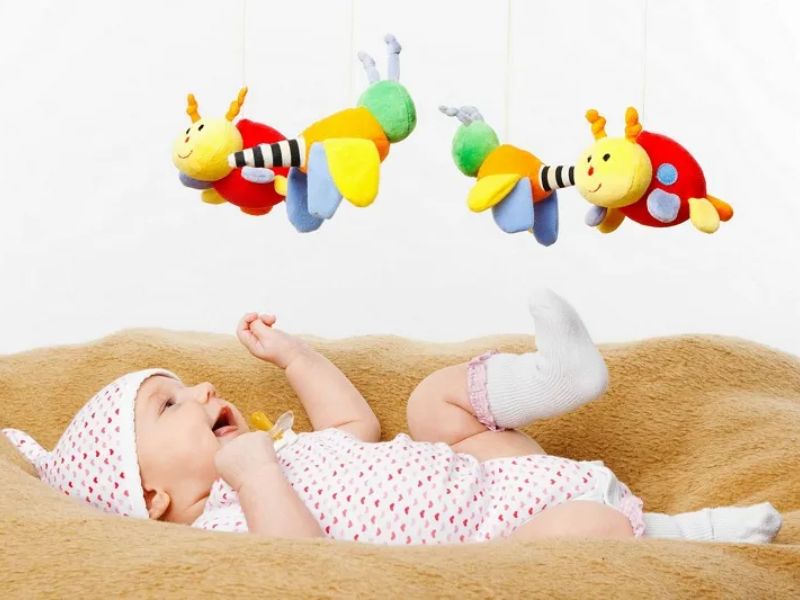 15+ quà tặng đầy tháng cho bé trai được yêu thích nhất