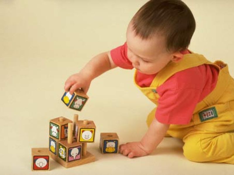 Gợi ý 10 món quà tặng thôi nôi bé trai được yêu thích nhất