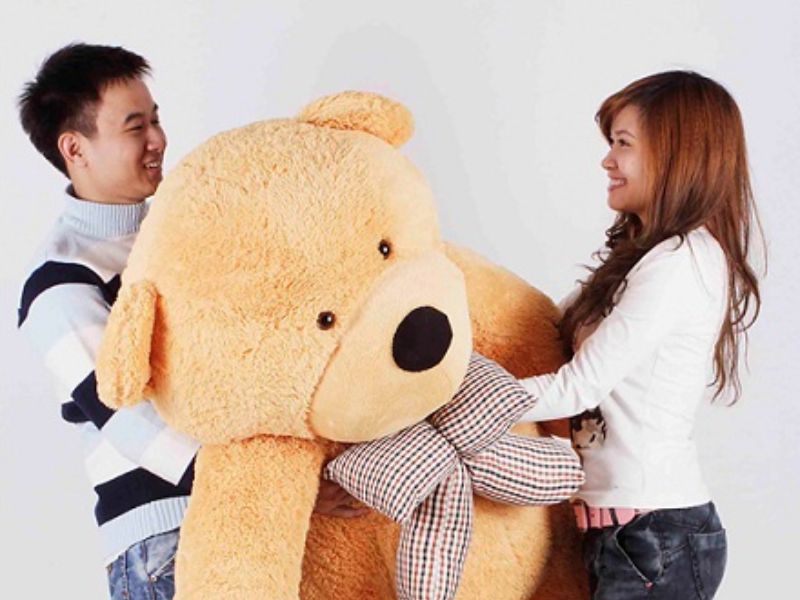 Vì sao nên tặng quà cho nàng vào ngày 1/6?