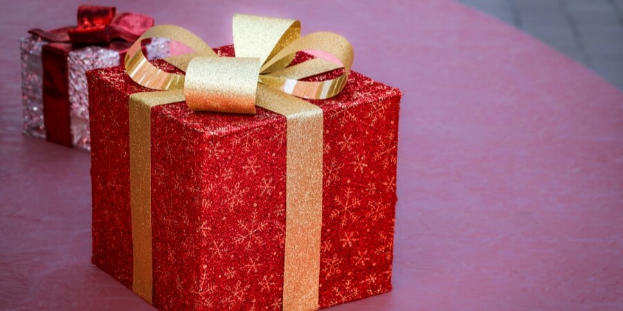 tỏ tình nên tặng quà gì