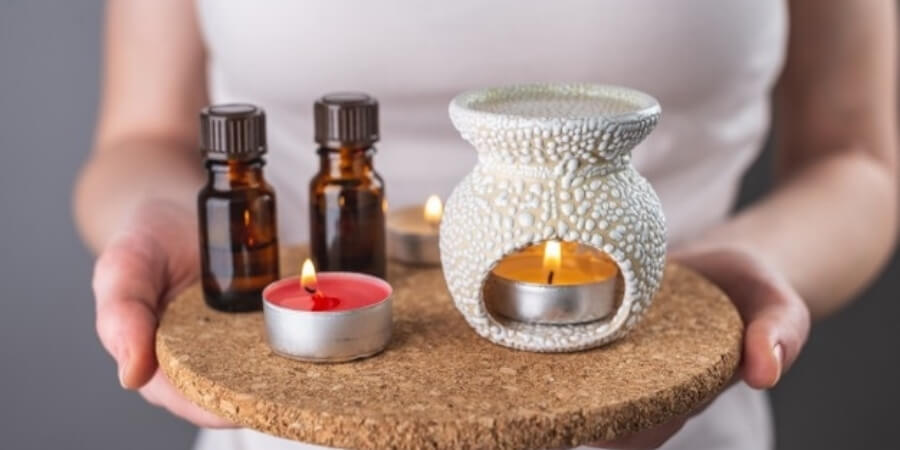 Xem thêm chi tiết Cách sử dụng tinh dầu bằng đèn đốt xông tinh dầu