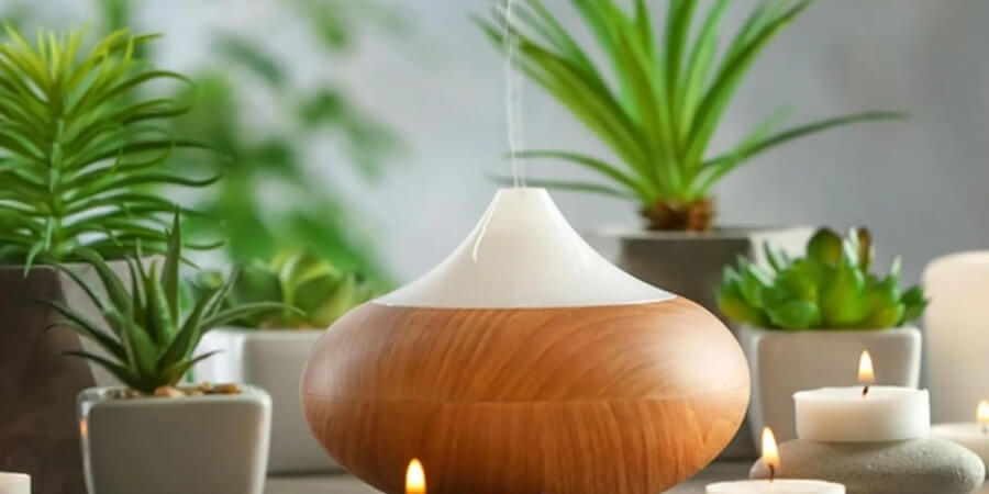 Xem thêm chi tiết Máy xông tinh dầu an toàn hơn nến hương
