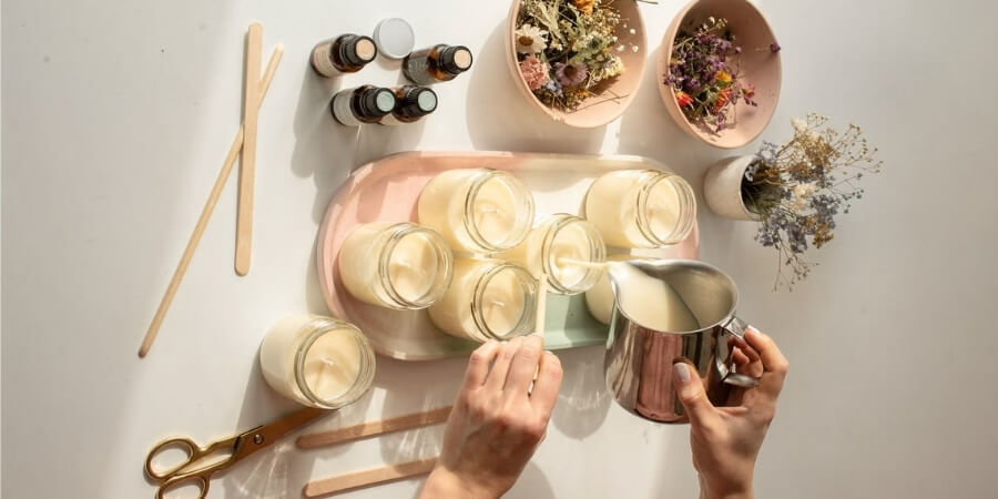 Xem thêm chi tiết Câu Hỏi Thường Gặp Khi Mua Nguyên Liệu Làm Nến Thơm