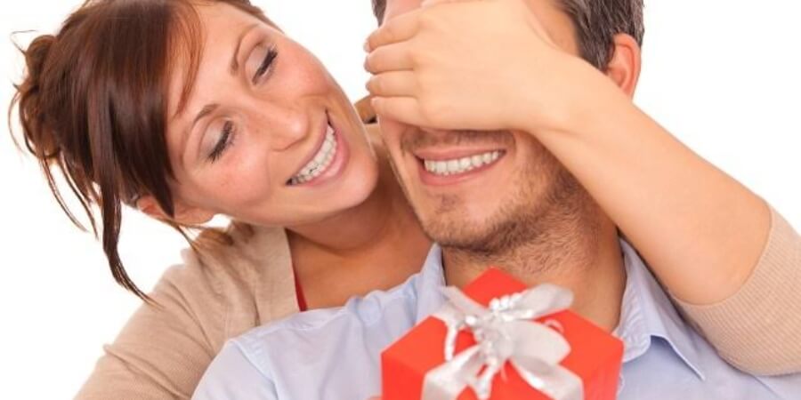 Xem thêm chi tiết Vì sao nên chọn quà sinh nhật cho chồng thật tinh tế